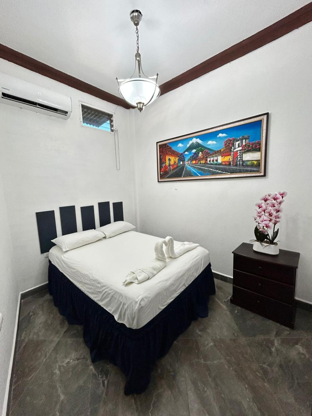 Hostal Casa De Grethel Flores Exterior photo