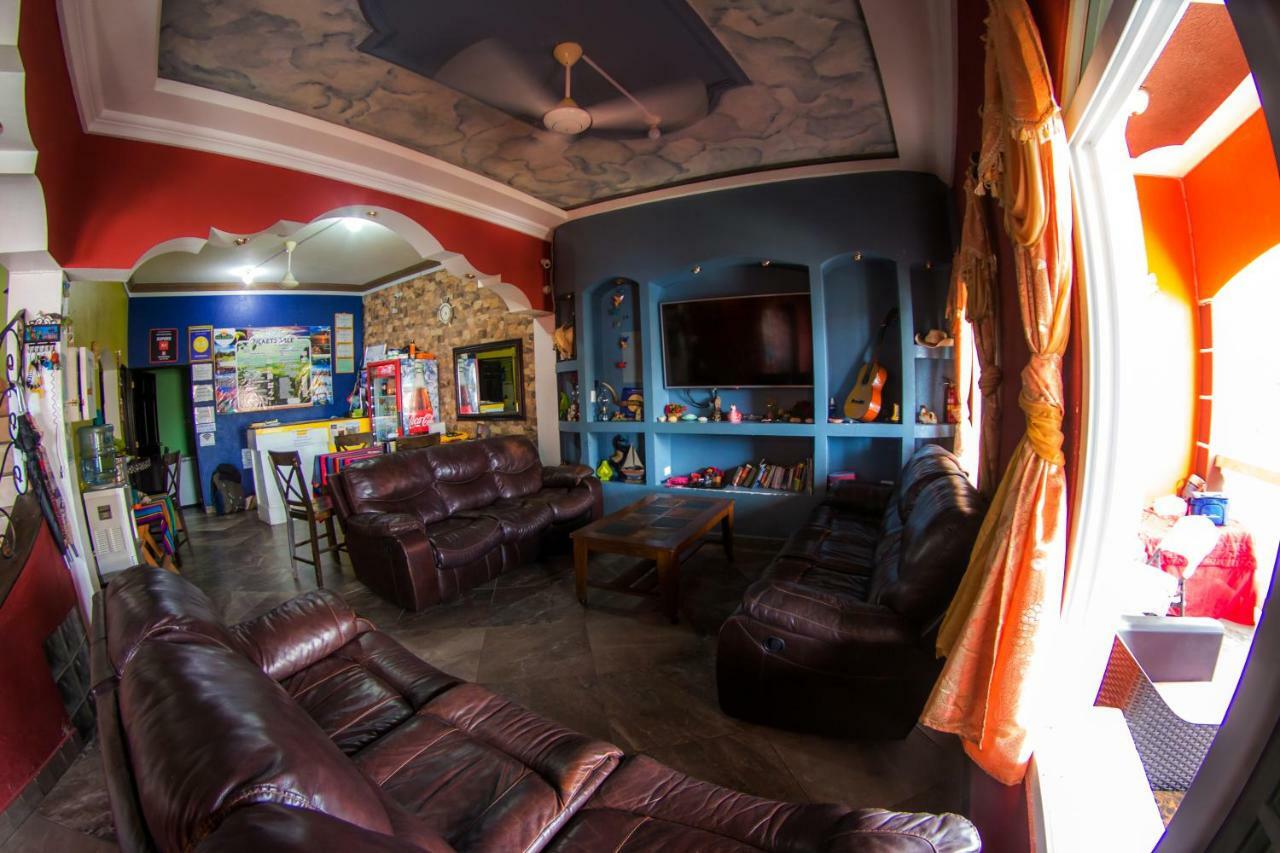 Hostal Casa De Grethel Flores Exterior photo