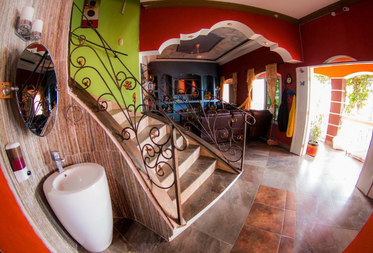 Hostal Casa De Grethel Flores Exterior photo