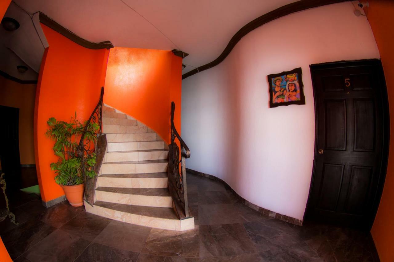 Hostal Casa De Grethel Flores Exterior photo