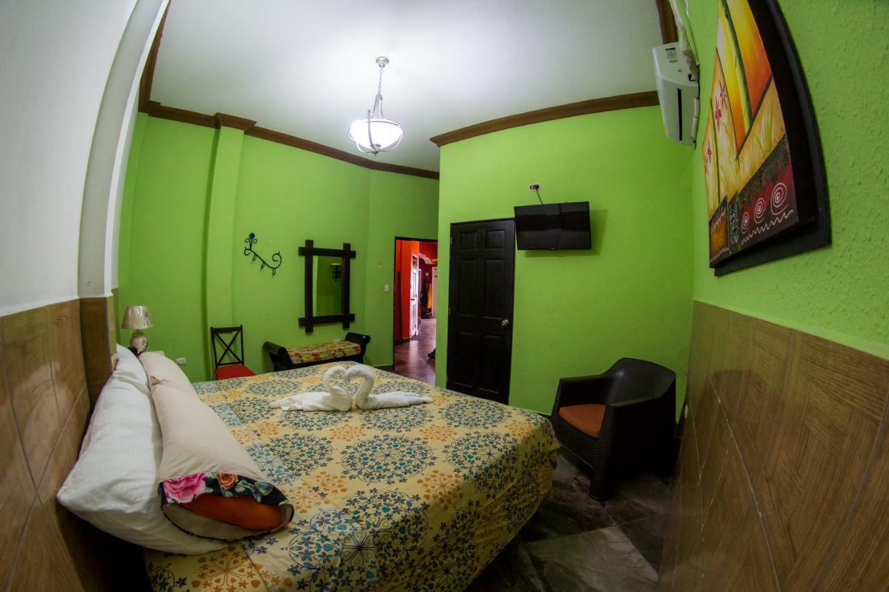 Hostal Casa De Grethel Flores Exterior photo