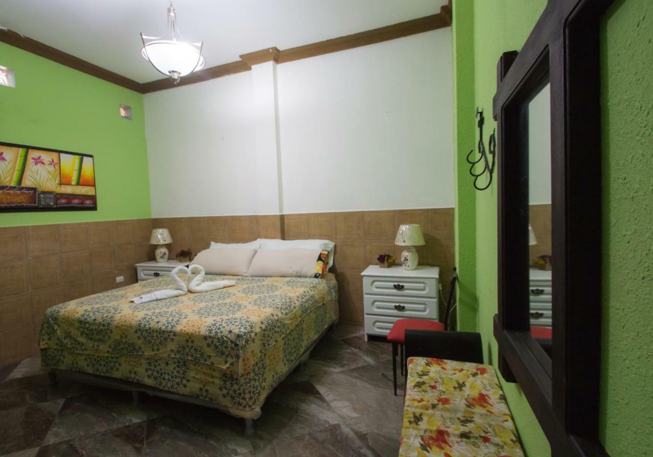 Hostal Casa De Grethel Flores Exterior photo