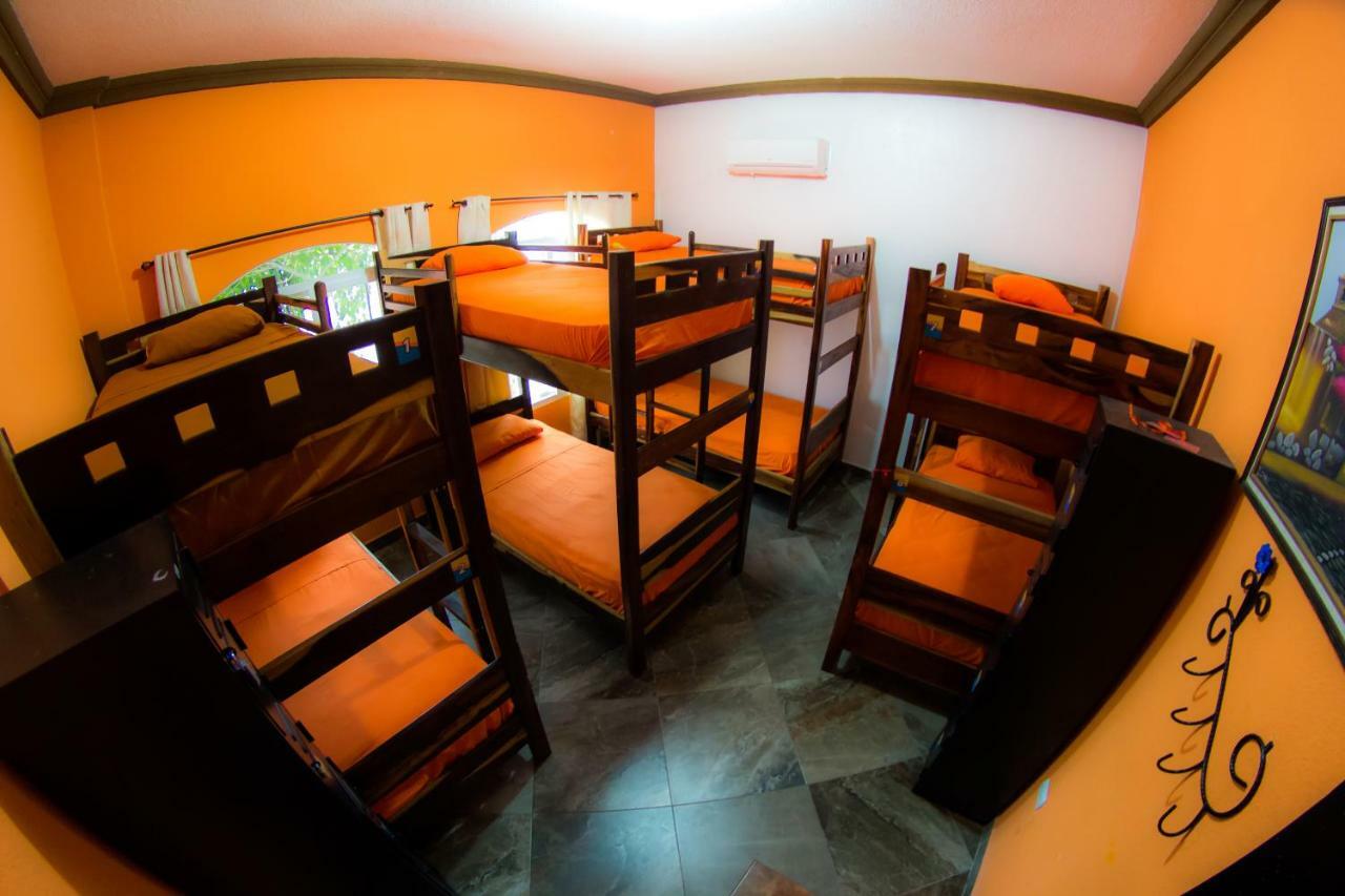 Hostal Casa De Grethel Flores Exterior photo