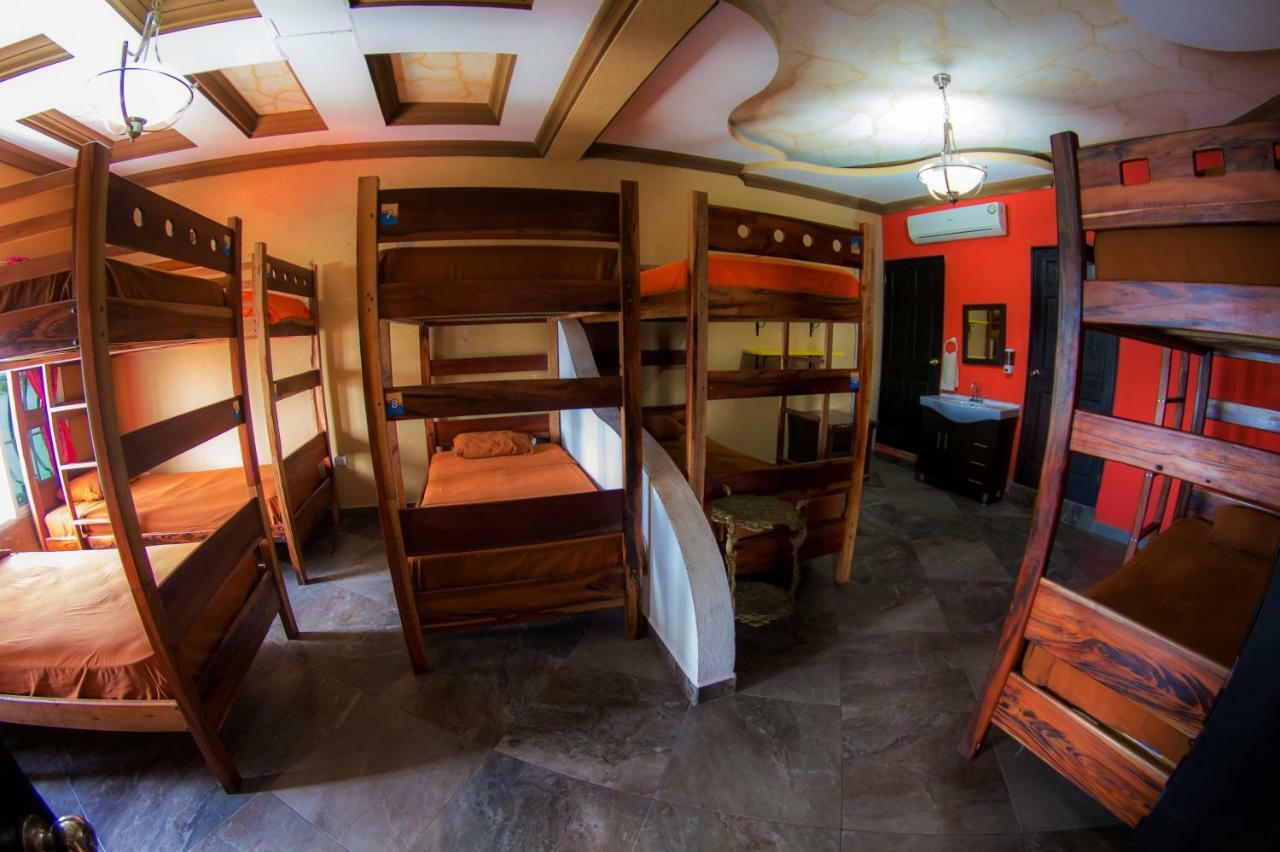 Hostal Casa De Grethel Flores Exterior photo