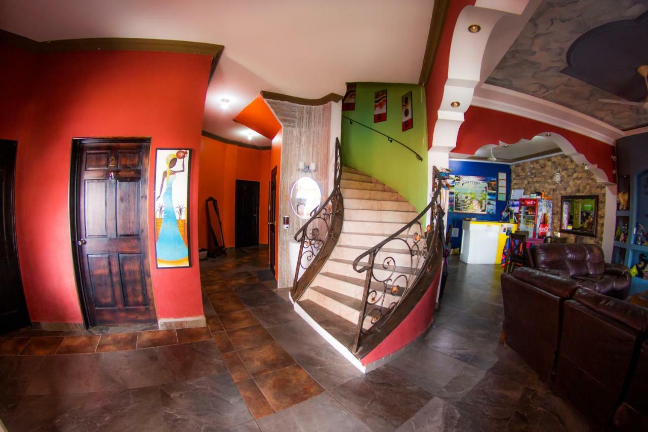 Hostal Casa De Grethel Flores Exterior photo